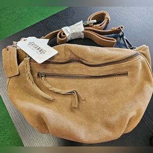 Shyanne seude crossbody